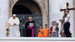 Il Papa in Piazza San Pietro, incontra 50 mila chierichetti