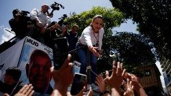 La leader Machado mentre partecipa  ad una manifestazione a Caracas