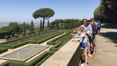 Die päpstlichen Villen in Castel Gandolfo sind ein Anziehungspunkt für Touristen