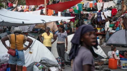 Haitians displaced by violence in a temporary shelter in Port-au-Prince (file photo)