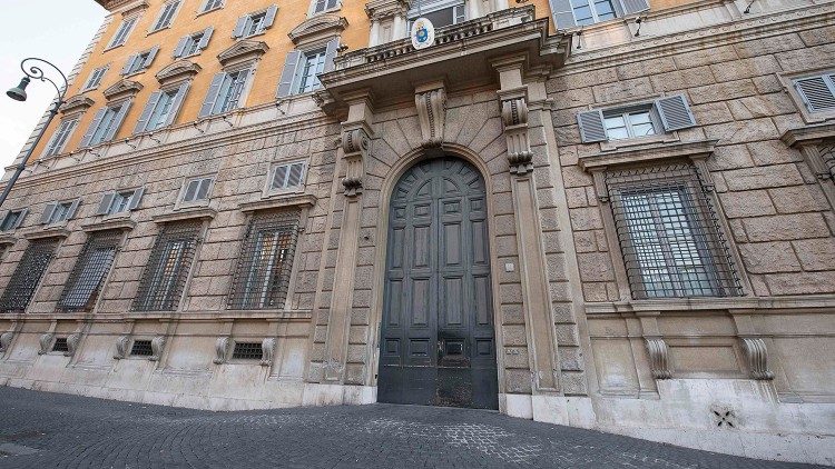 Ingresso del Palazzo sede del Dicastero per la Dottrina della Fede