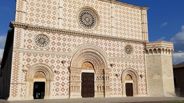 La basilica di Santa Maria di Collemaggio a L'Aquila