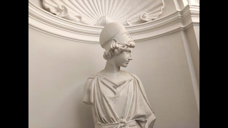 The Statue of Athena at Stroganoff Palace - Hertziana Library - Photo by A. Poce